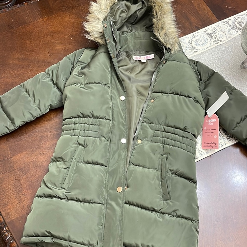 Brand new puffer jacket girls size 12 color olive ,heavy puffer